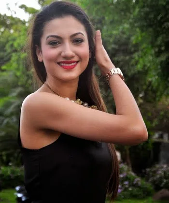Gauhar-Khan-Hot-Bikini-Pictures