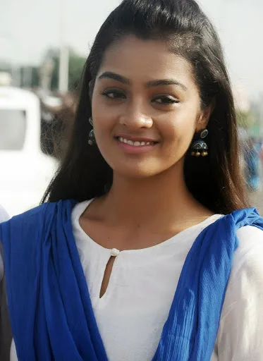 Gayathrie-Hot-Bikini-Still