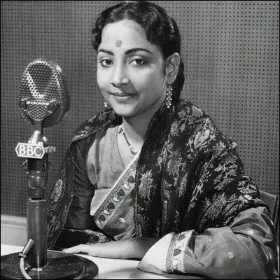 Geeta Dutt Hot Bikini Image Gallery, Images, Photos, Pics