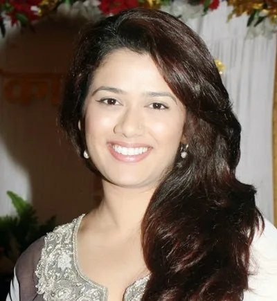 Girija-Hot-Bikini-Pictures