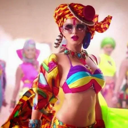 Glamorous Akhiyaan Lyrics Song – Ek Paheli Leela (2015) Film | Meet Bros Anjjan