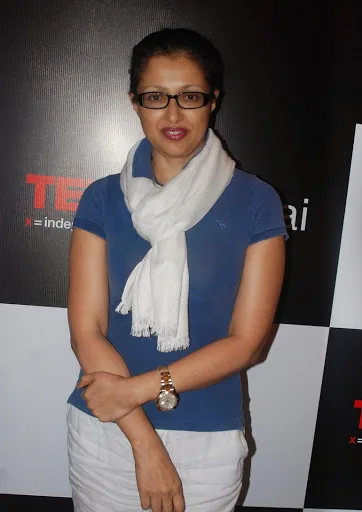 Gouthami-Hot-Bikini-Still