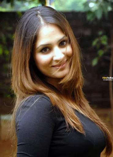 Gowri-Munjal-Hot-Bikini-Pic