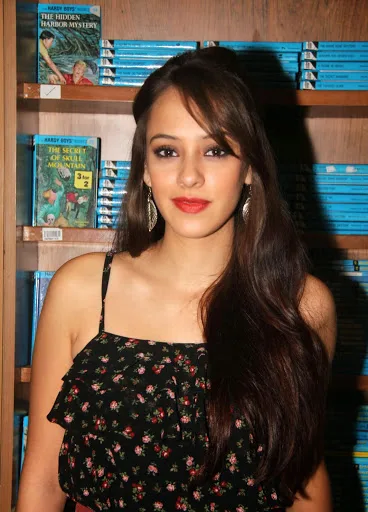 Hazel-Keech-Hot-Bikini-Wallpapers