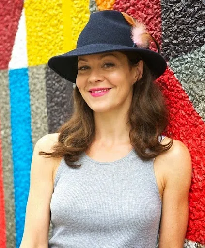 Helen McCrory Hot Sexy Bikini Wallpaper