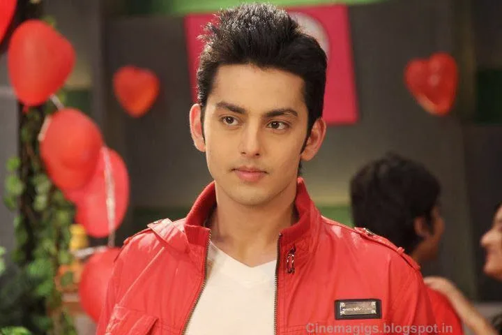 Himansh Kohli Pics