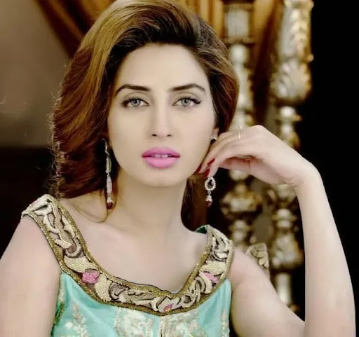Iman Ali Hot Sexy Bikini Pictures