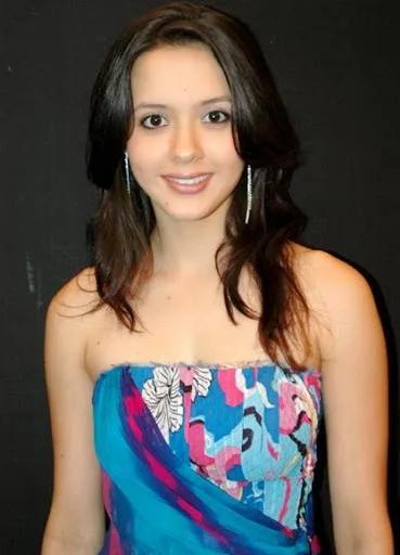 Isha-Sharvani-Hot-Pics
