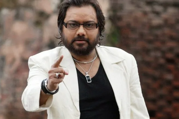 Ismail Darbar Hot Scene Shirtless Body Image Gallery