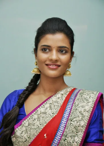 Iyshwarya Rajesh Hot Bikini Image Gallery, Images, Photos