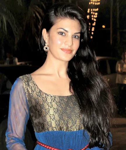Jacqueline Fernandez Hot Sexy Bikini Photo