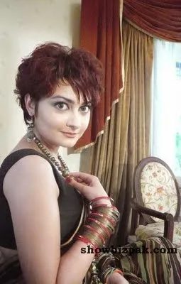 Jana Malik Hot Sexy Bikini Pics