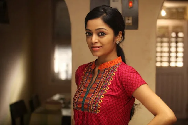 Janani Iyer Hot Bikini Image Gallery, Images, Photos, Pics