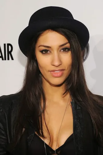 Janina Gavankar Hot Sexy Bikini Photo