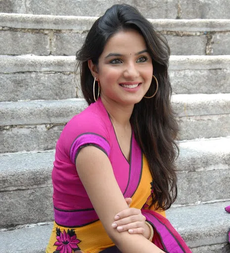 Jasmine-Hot-Bikini-Images