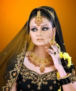 Javeria Abbasi Hot Sexy Bikini Image Gallery