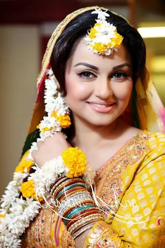 Javeria Abbasi Hot Sexy Bikini Photos