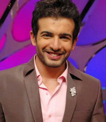 Jay Bhanushali Hot Scene Shirtless Body Pictures