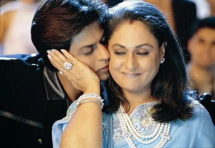 Jaya-Bachchan-Hot-Bikini-Wallpapers