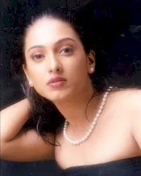 Jaya-Re-Hot-Bikini-Photos