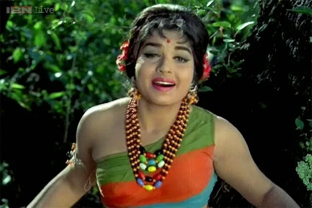 Jayalalithaa-Hot-Bikini-Stills