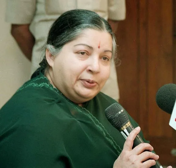 Jayalalithaa-Hot-Bikini-Image-Gallery