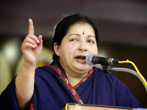Jayalalithaa-Hot-Bikini-Images