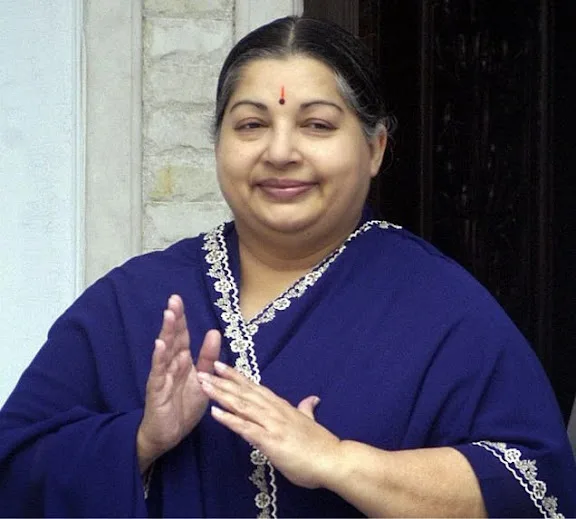 Jayalalithaa-Hot-Bikini-Photos