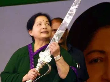 Jayalalithaa-Hot-Bikini-Pictures