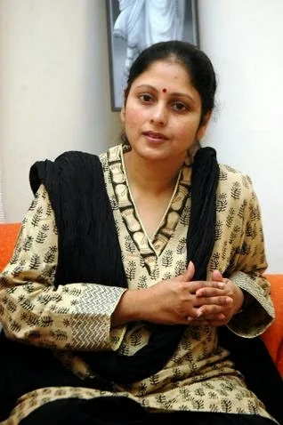 Jayasudha-Hot-Bikini-Wallpaper
