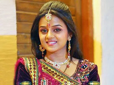Jayshree Soni Hot Sexy Bikini Image Gallery