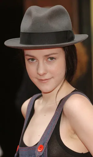 Jena Malone Hot Sexy Bikini Pictures