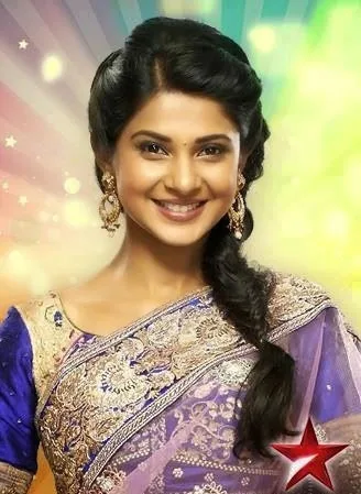 Jennifer-Winget-Hot-Bikini-Pic