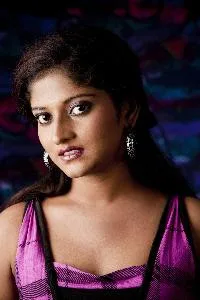 Jesin-Diqq-Hot-Bikini-Images