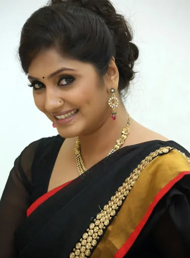 Jhansi-Hot-Bikini-Pics