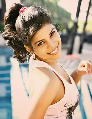 Jugnu Ishiqui Hot Sexy Bikini Pictures