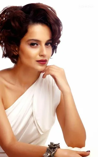 Kangana Ranaut Hot Sexy Bikini Pic