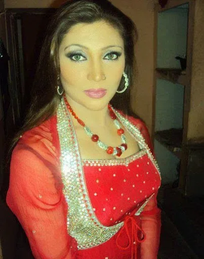 Khushboo Hot Sexy Bikini Image Gallery