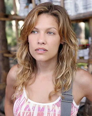 Kiele Sanchez Hot Sexy Bikini Pic