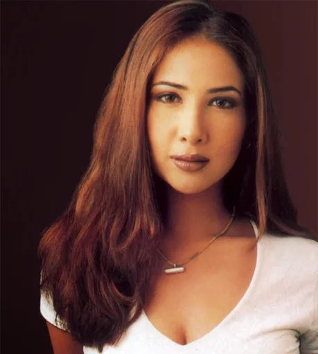 Kim-Sharma-Hot-Naval-Images