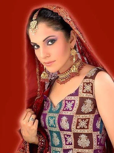 Kiran Khan Hot Gallery, Bikini Images, Photos, Pics, Stills