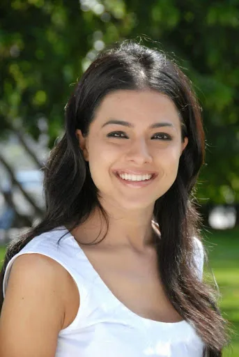 Kirat-Bhattal-Hot-Bikini-Pic