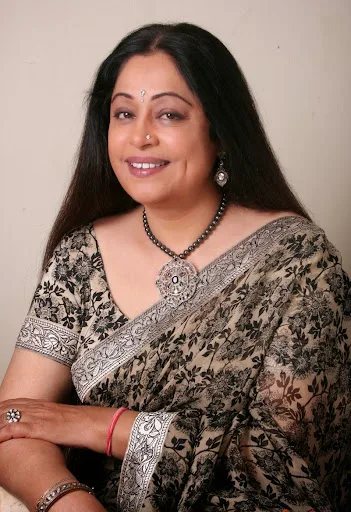 Kirron Kher Hot Sexy Bikini Photo