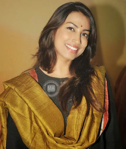 Kranti Redkar Hot Bikini Image Gallery, Images, Photos, Pics