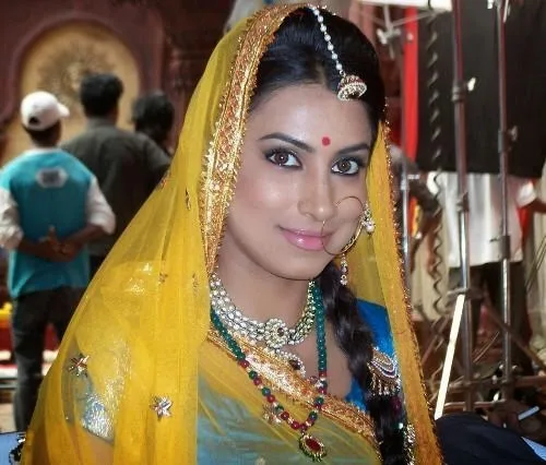 Kranti-Redkar-Hot-Bikini-Pics