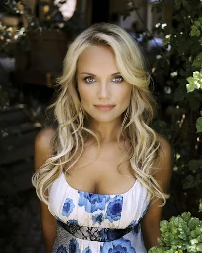 Kristin Chenoweth Hot Sexy Bikini Still