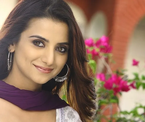 Kulraj-Randhawa-Hot-Bikini-Photo