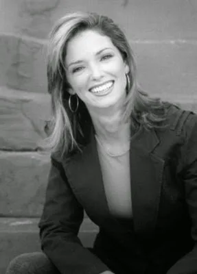 Lara Grice Hot Sexy Bikini Image Gallery, Images, Photos, Stills, Pics