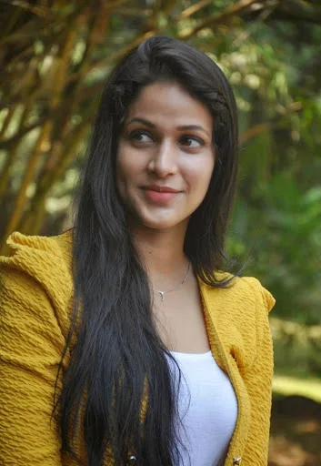 Lavanya-Tripathi-Hot-Bikini-Image-Gallery