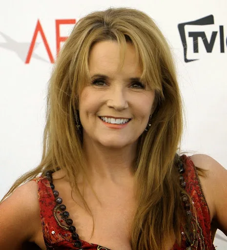 Lea Thompson Hot Sexy Bikini Wallpapers